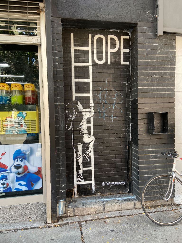 Montreal art, Hmm... blog