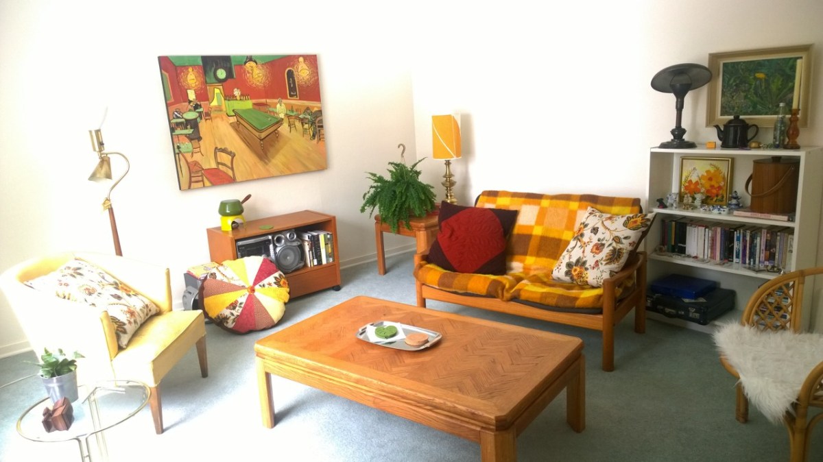 To Be Happy at&nbsp;Home